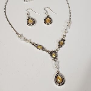 Vintage Avon Gold Tone and Yellow Necklace Earring Set